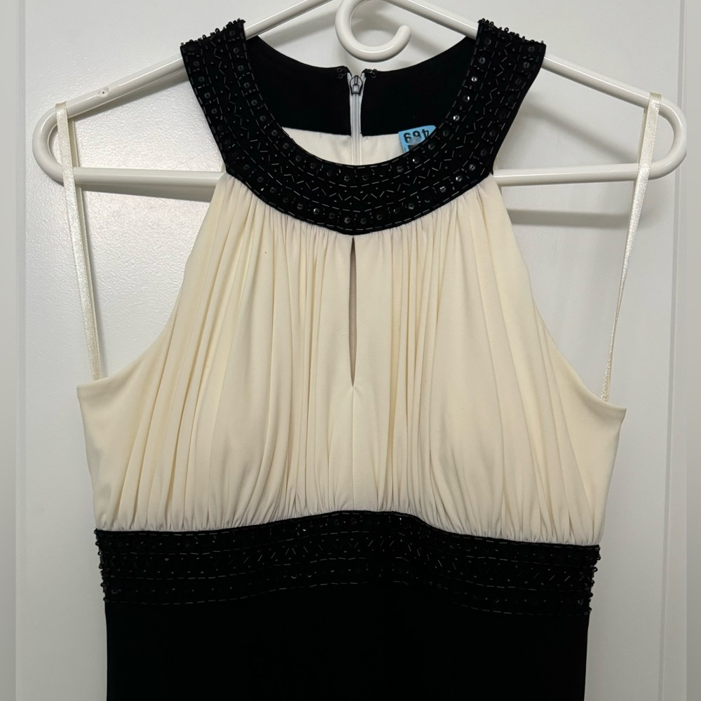 LAST CHANCE! Jessica Howard halter keyhole formal dress, beads & sequins, size 8 - Picture 3 of 14